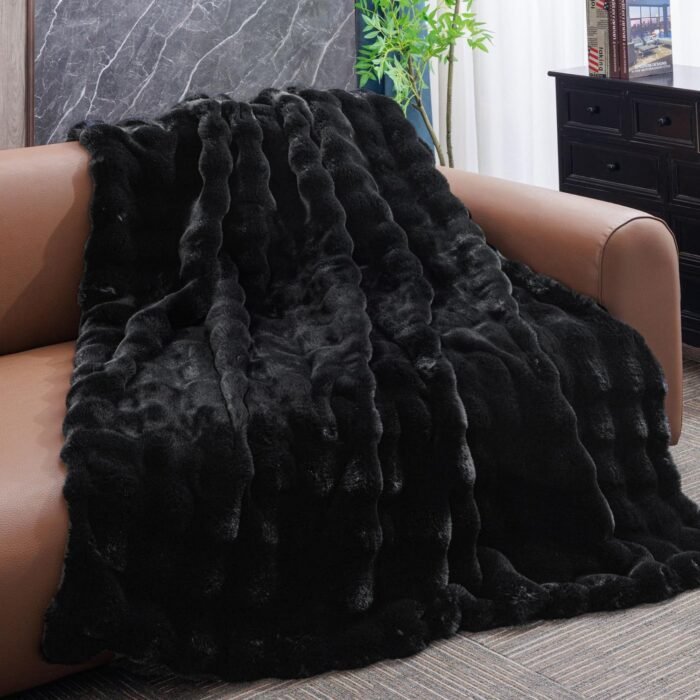 Black Faux Fur Throw Blanket for Couch Bed Fuzzy Plush Fluffy Soft Blanket